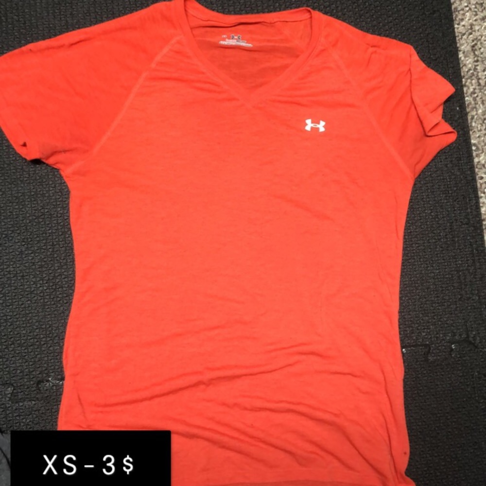 Under armor workout shirt